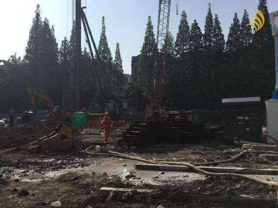 現(xiàn)場(chǎng)作業(yè)